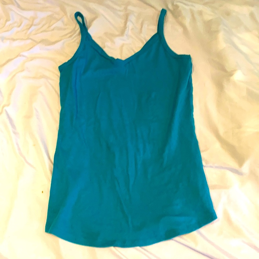 Women’s tank top.